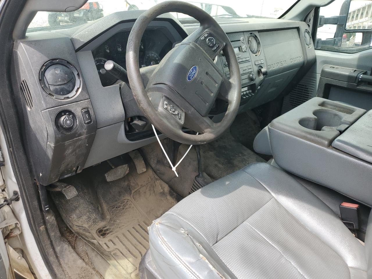 2015 Ford F550 Super Duty VIN: 1FDUF5HTXFED28450 Lot: 62731985