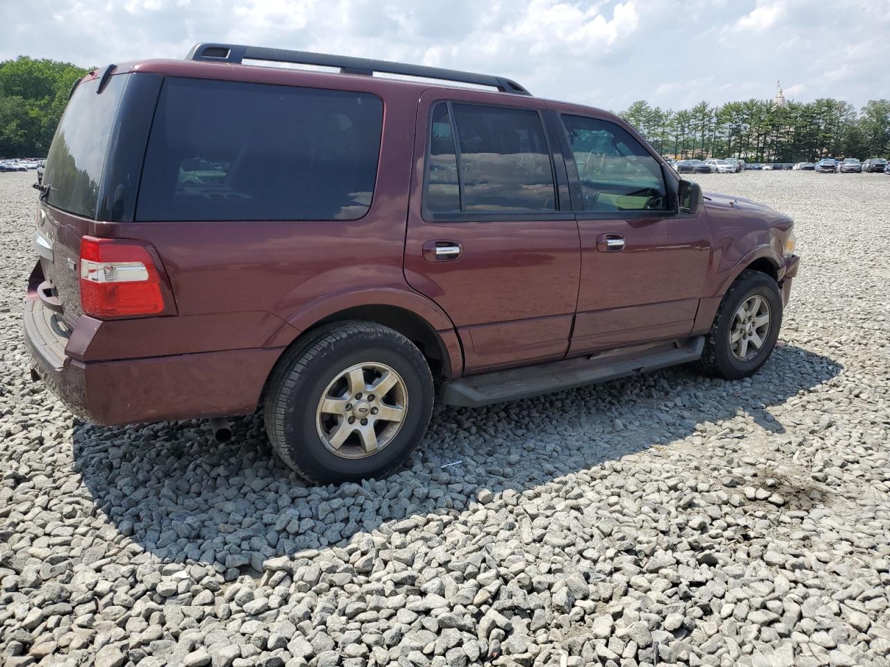 2010 Ford Expedition Xlt VIN: 1FMJU1G53AEB64987 Lot: 61951875