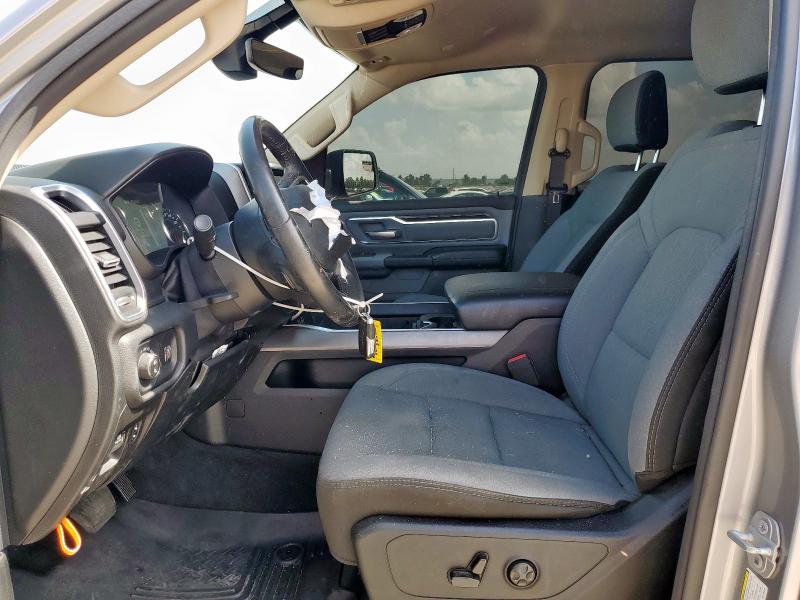  RAM 1500 2020 Srebrny