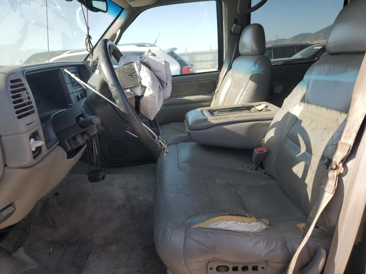 1999 Chevrolet Suburban K1500 VIN: 3GNFK16R6XG250341 Lot: 59993865