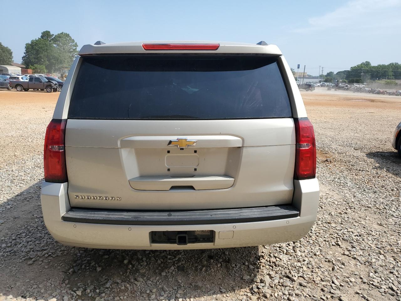 2015 Chevrolet Suburban C1500 Lt VIN: 1GNSCJKC3FR688357 Lot: 61995485