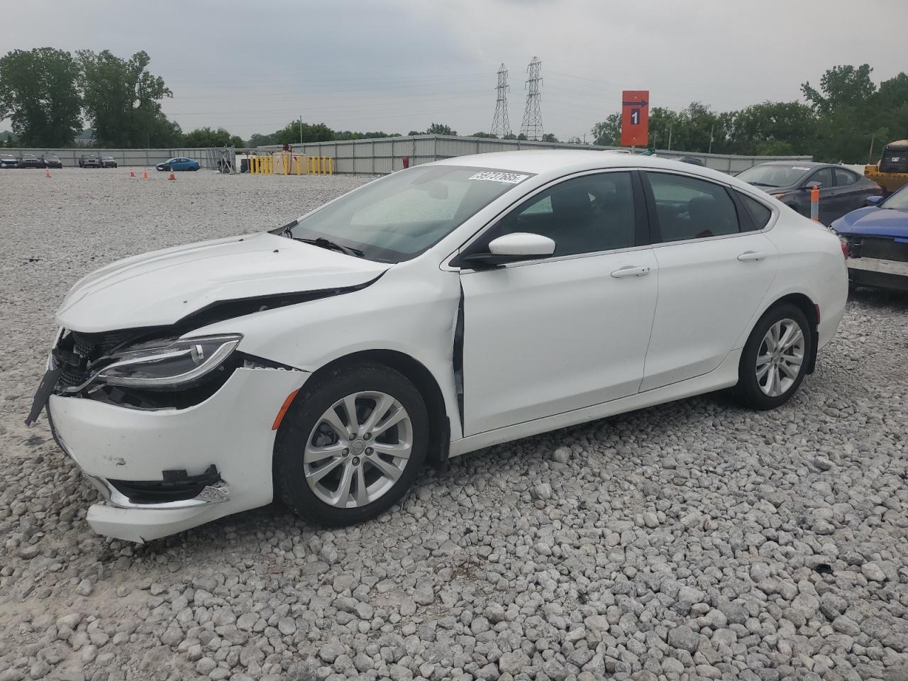 Barberton, OH에서 판매 중인 2016 Chrysler 200 Limited - Front End