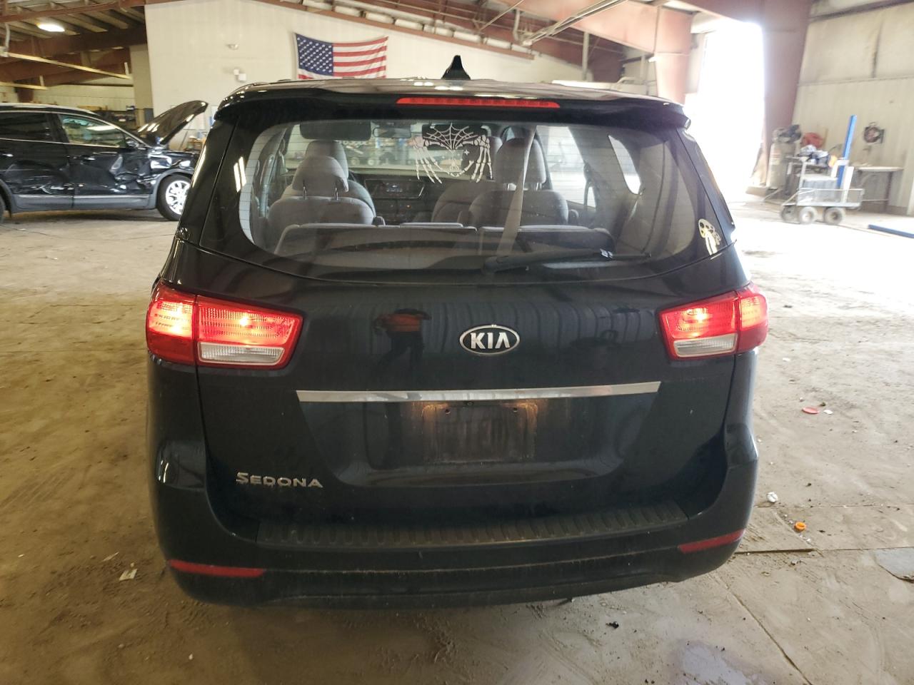 2017 Kia Sedona L VIN: KNDMA5C18H6258968 Lot: 60538555