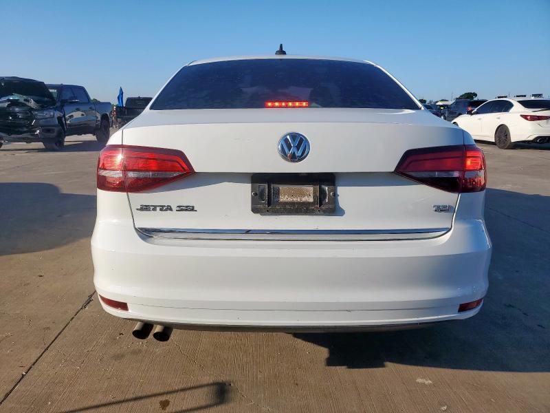  VOLKSWAGEN JETTA 2017 White