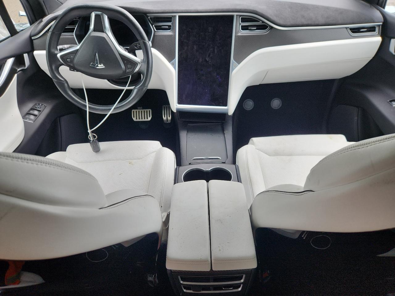 2016 Tesla Model X VIN: 5YJXCBE45GFS00266 Lot: 61566665