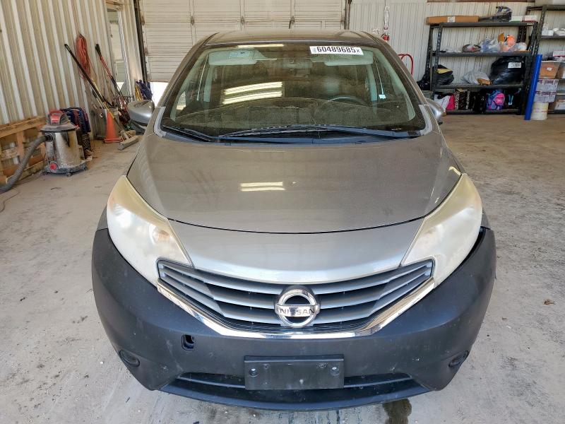  NISSAN VERSA 2015 Srebrny