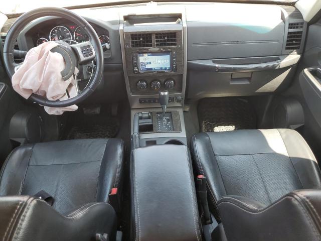 Паркетники JEEP LIBERTY 2012 Червоний