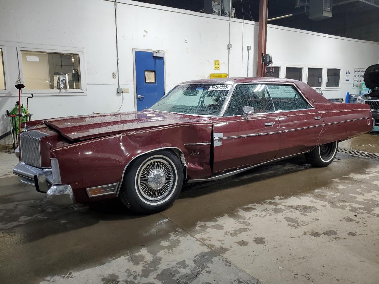 Blaine, MN에서 판매 중인 1975 Chrysler Imperial - Front End