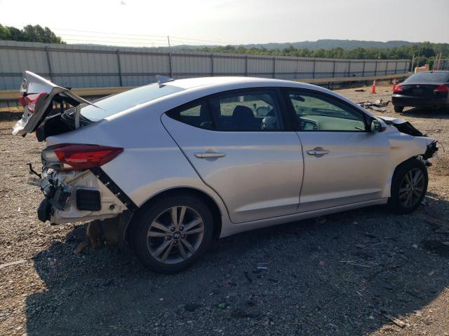  HYUNDAI ELANTRA 2017 Srebrny