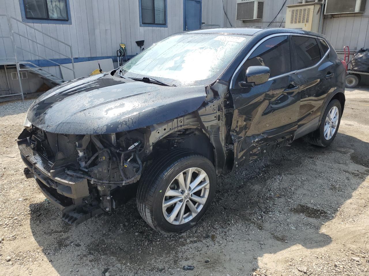 NISSAN ROGUE 2018 JN1BJ1CR5JW601136