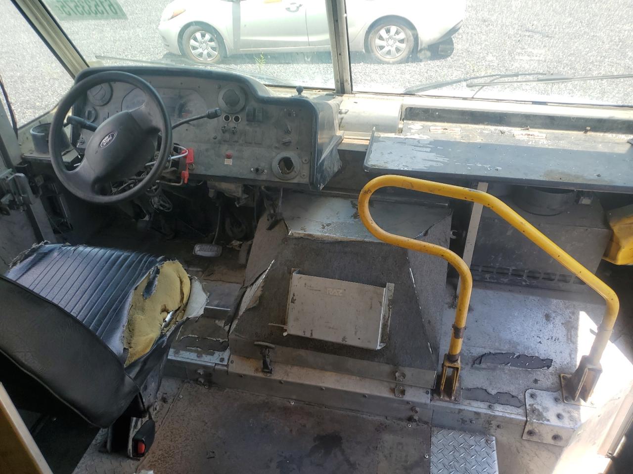 2012 Ford Econoline E350 Super Duty Stripped Chassis VIN: 1FC2E3KL3CDA32618 Lot: 61533575