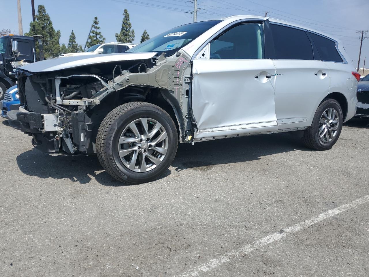 Rancho Cucamonga, CA에서 판매 중인 2013 Infiniti Jx35 - Side