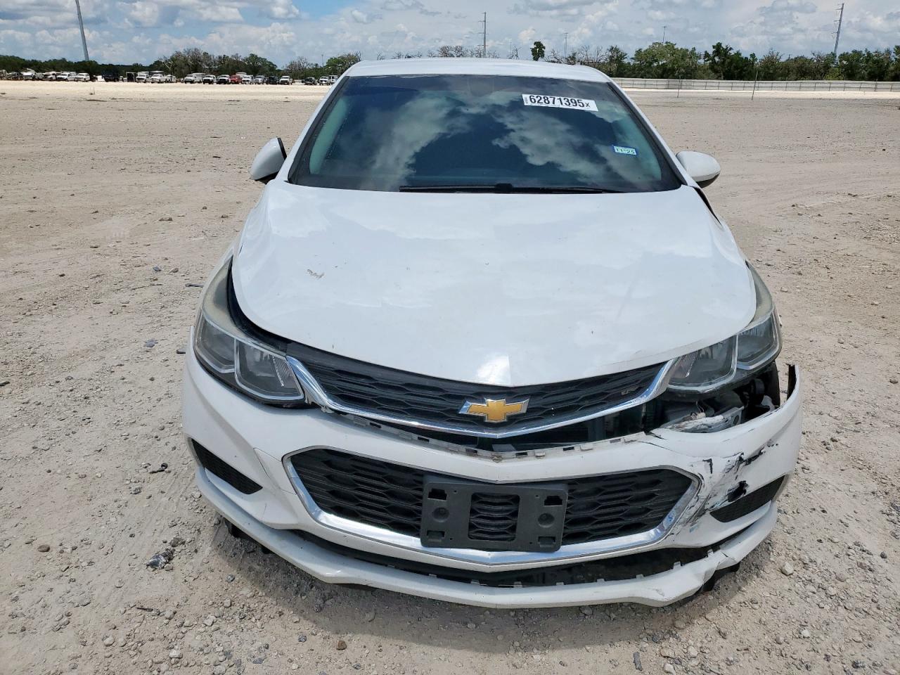 CHEVROLET CRUZE 2018 VIN 1G1BC5SM4J7186091 фото 5