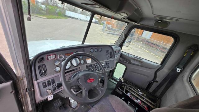 2013 PETERBILT 384   