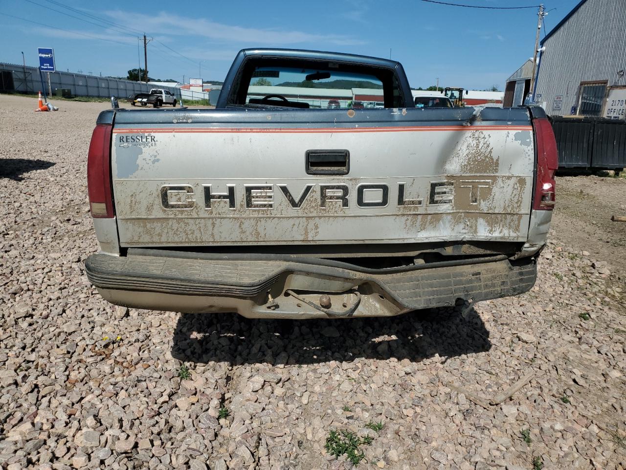 1988 Chevrolet Gmt-400 C1500 VIN: 1GCDC14KXJZ108598 Lot: 60066415
