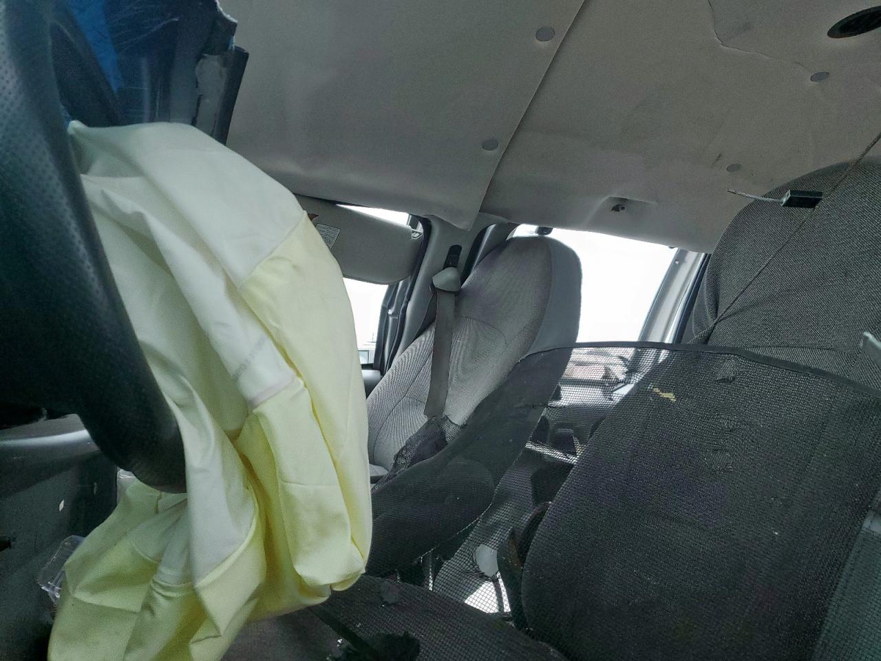 2003 Ford Econoline E150 Wagon VIN: 1FMRE11283HB97483 Lot: 59074805