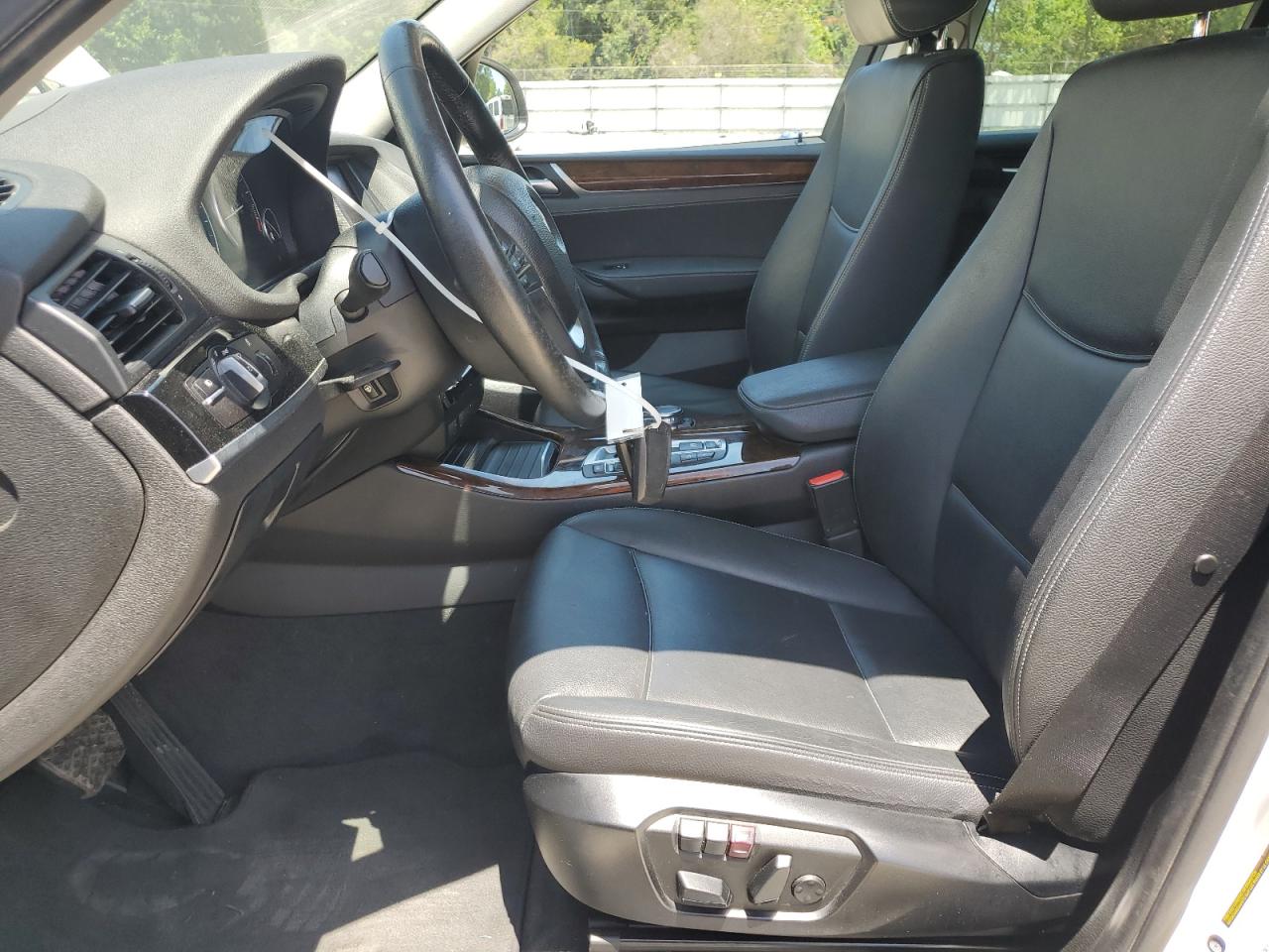 2015 BMW X3 xDrive28I VIN: 5UXWX9C56F0D53919 Lot: 61853185