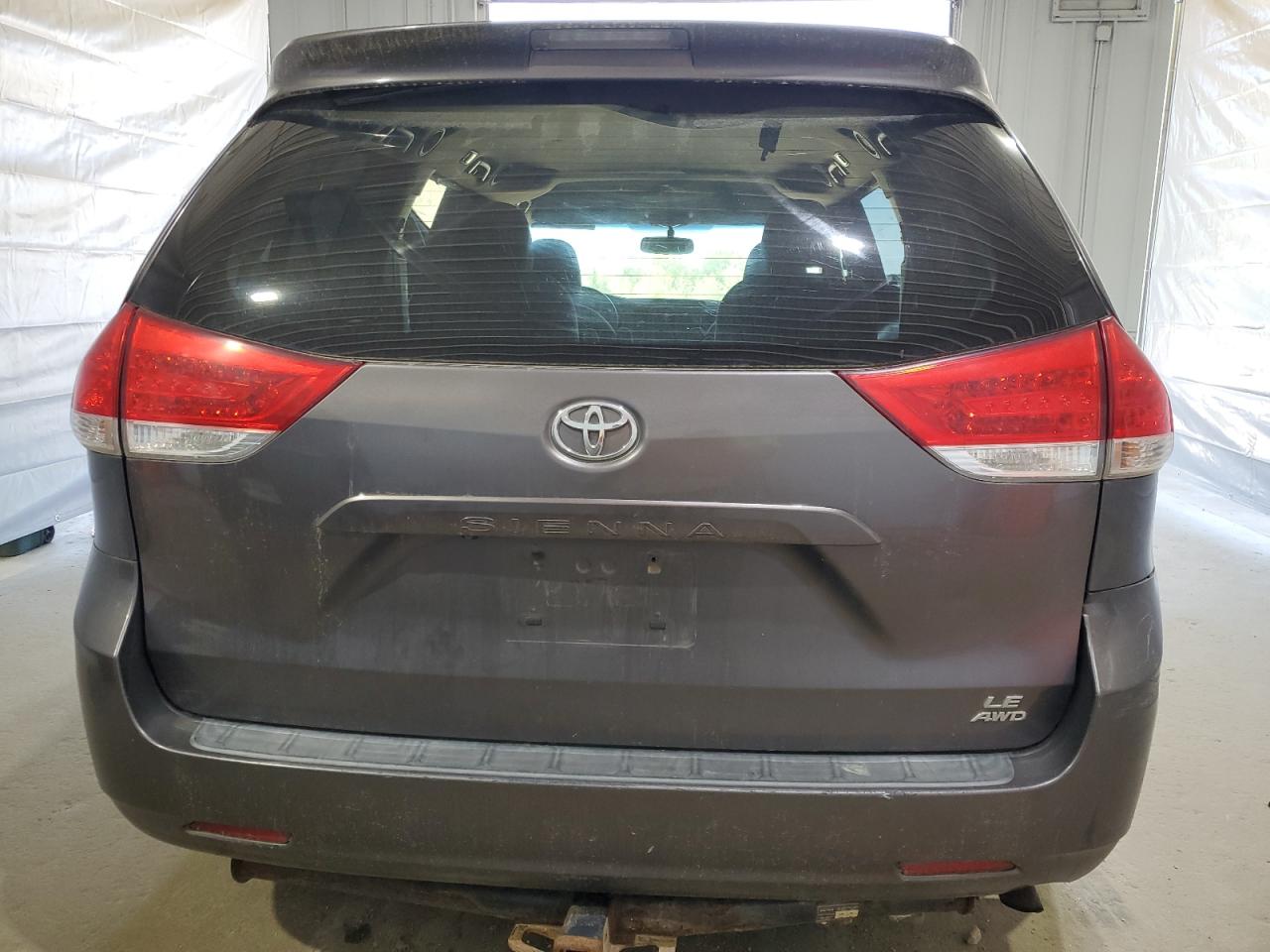 2011 Toyota Sienna Le VIN: 5TDJK3DC2BS008105 Lot: 62466155