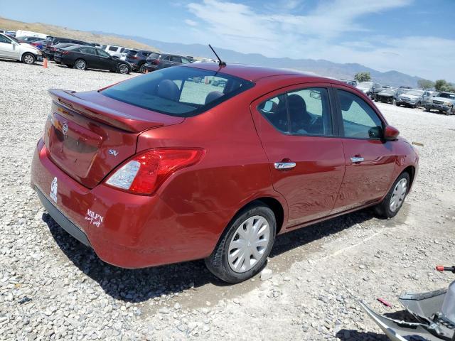  NISSAN VERSA 2017 Червоний