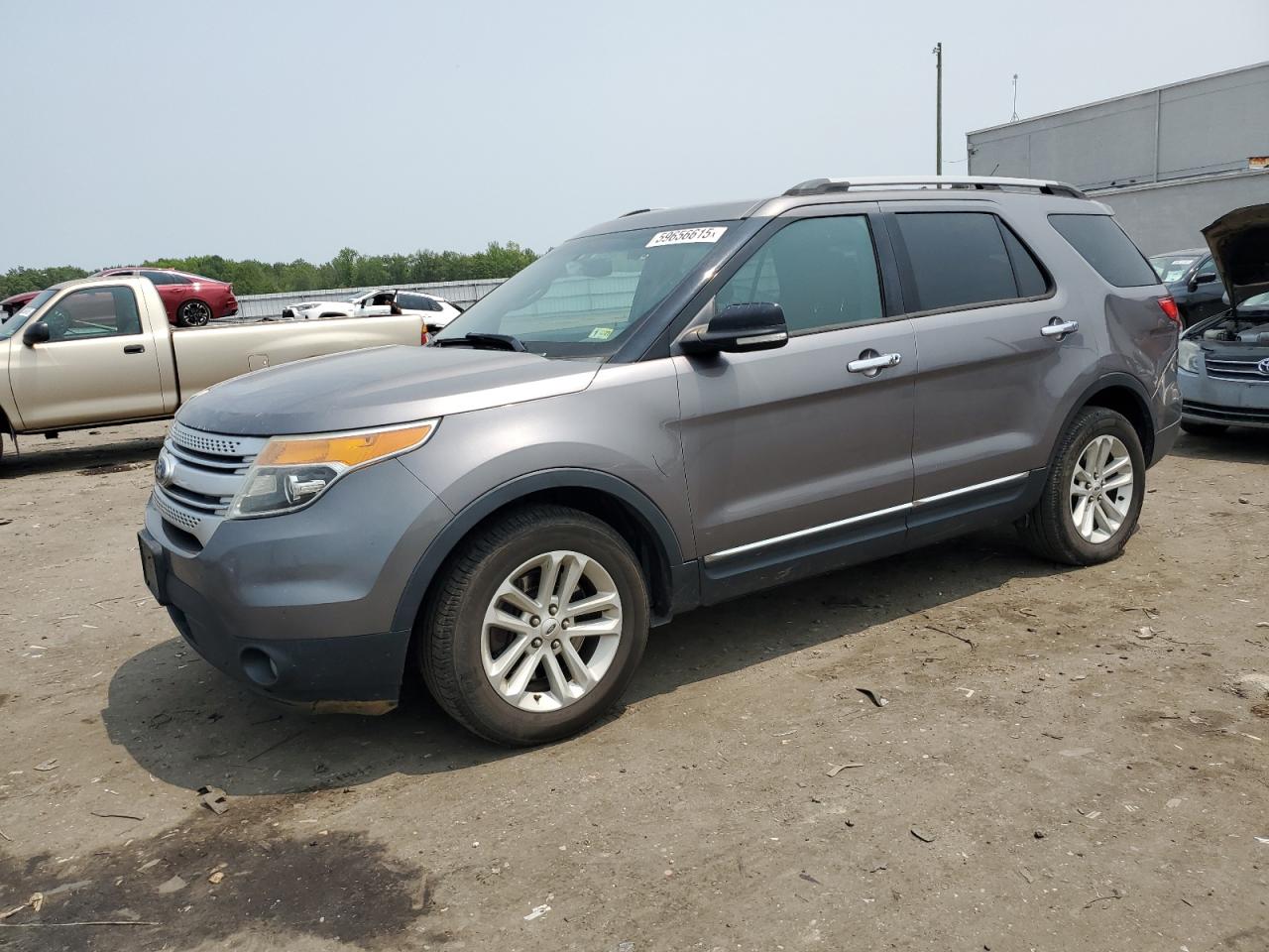 2013 Ford Explorer Xlt for Sale in Fredericksburg, VA - Rear End