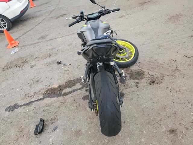 2018 YAMAHA MT07   