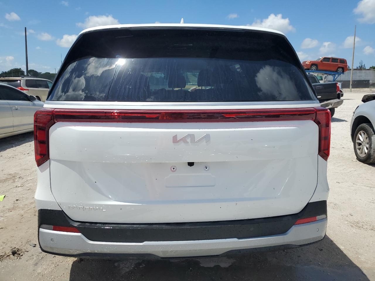2025 Kia Carnival Lx VIN: KNDNB5K33S6522383 Lot: 61467685