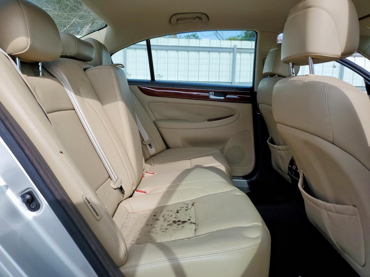 2013 Hyundai Genesis 3.8L VIN: KMHGC4DD7DU227772 Lot: 62071175