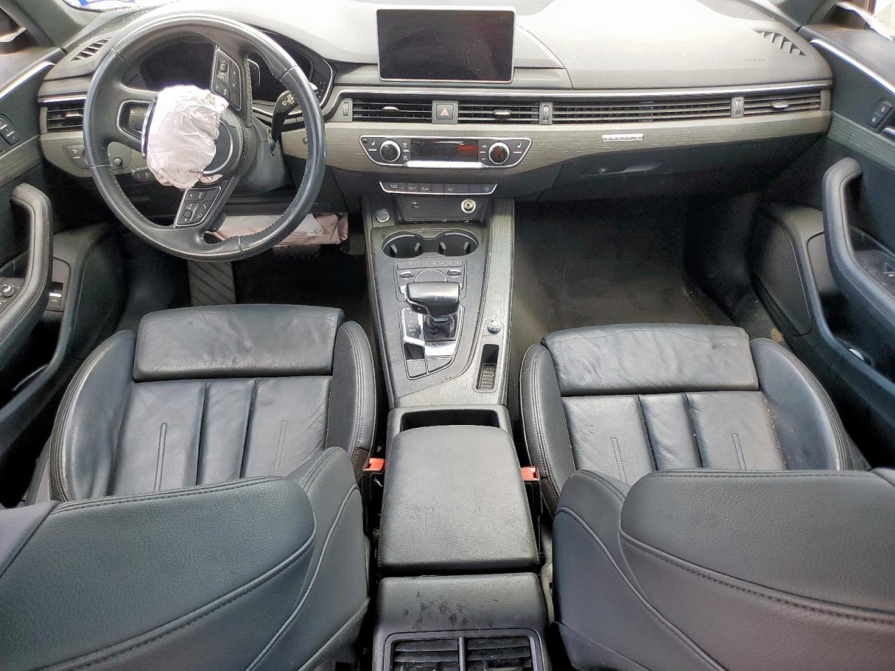 2019 Audi A4 Premium Plus VIN: WAUENAF4XKA035470 Lot: 62770095