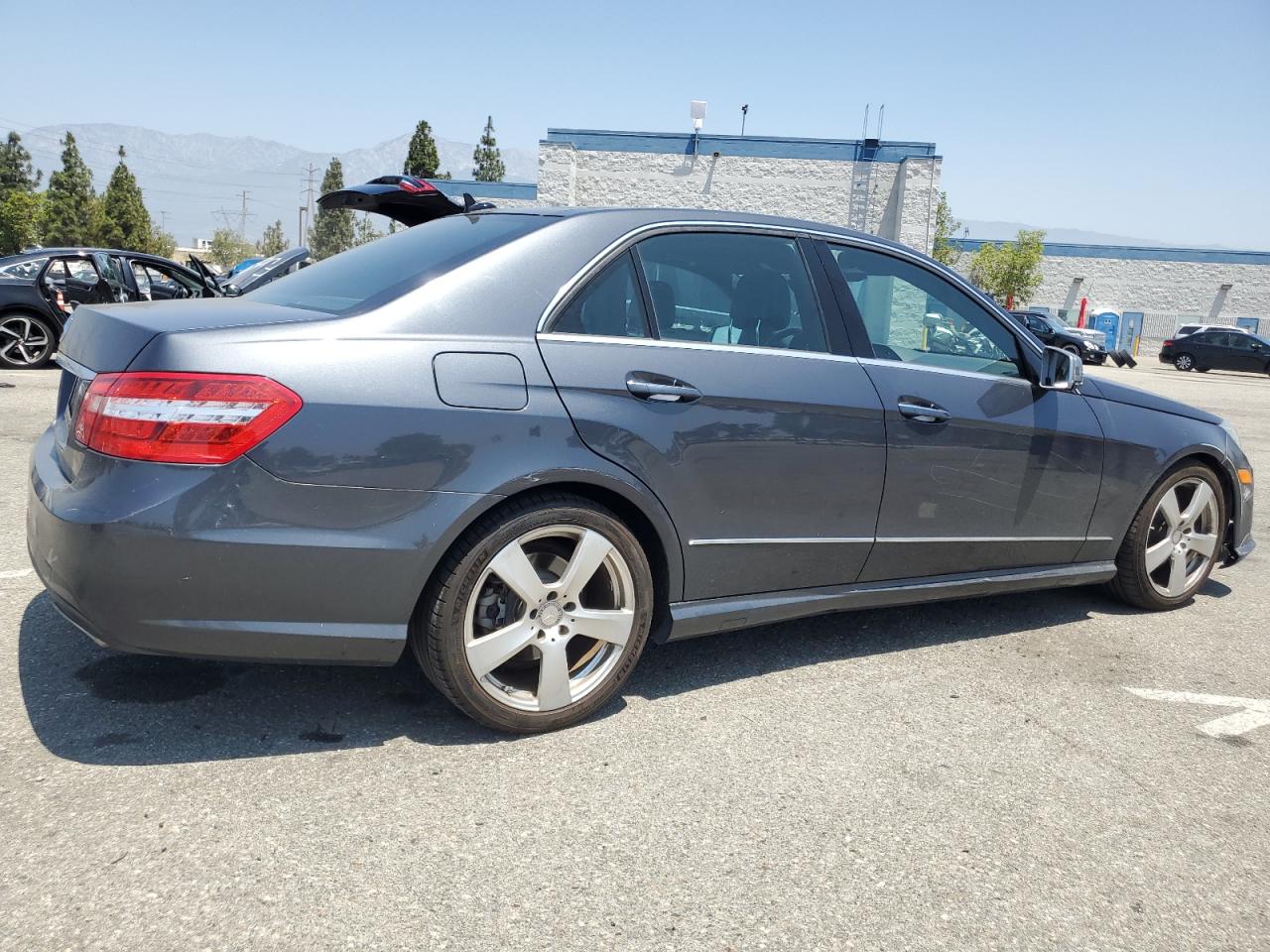 MERCEDES-BENZ E-CLASS 2010 VIN WDDHF5GB2AA229190 фото 3