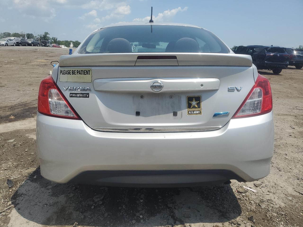 2015 Nissan Versa S VIN: 3N1CN7AP3FL825130 Lot: 61482095