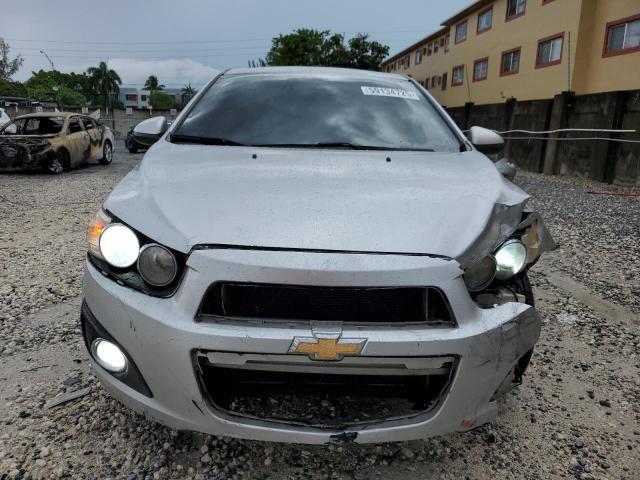  CHEVROLET SONIC 2015 Серебристый