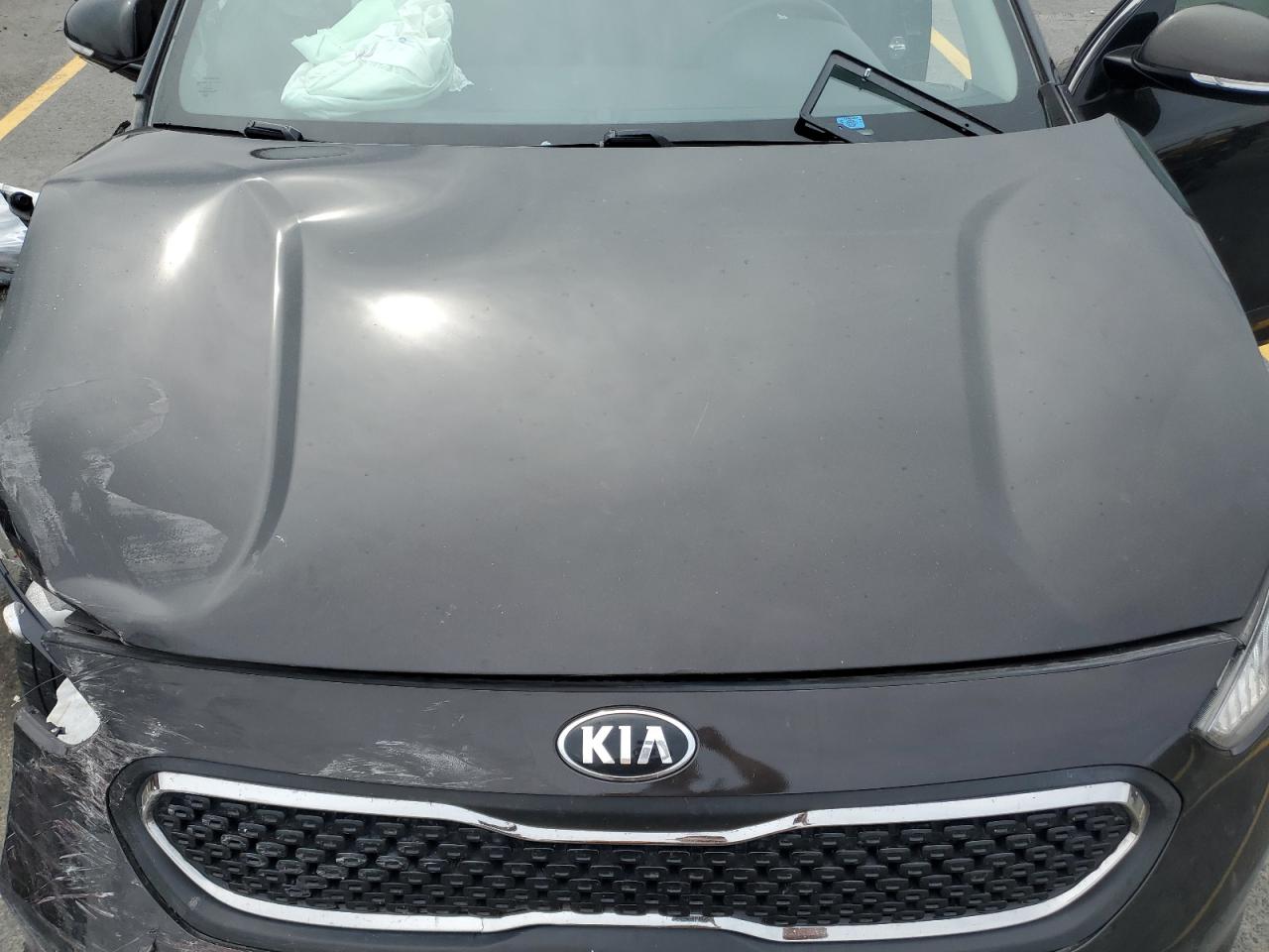 2018 Kia Niro Ex VIN: KNDCC3LC1J5200210 Lot: 61688105