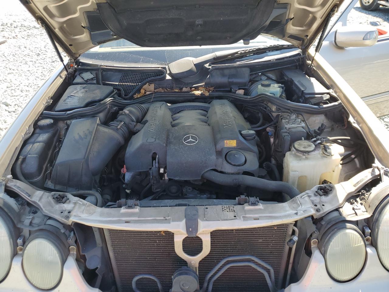 2000 Mercedes-Benz E 320 VIN: WDBJF65J5YA976089 Lot: 61727855