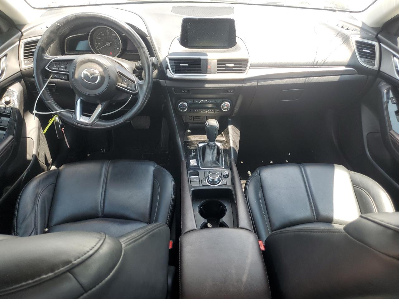 2018 Mazda 3 Touring VIN: 3MZBN1V38JM206858 Lot: 62705585