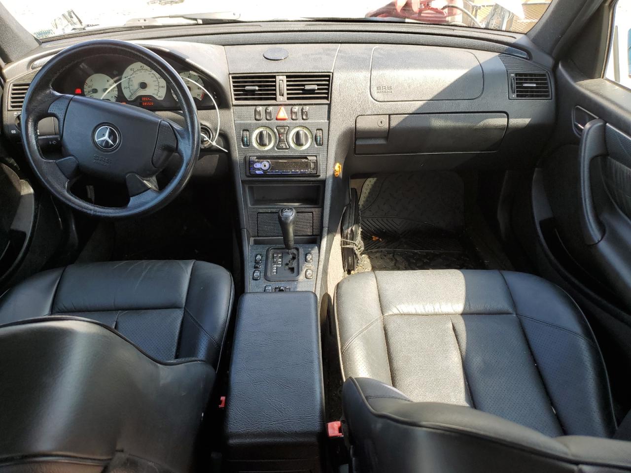 1999 Mercedes-Benz C 230 VIN: WDBHA24G3XA757741 Lot: 62602045