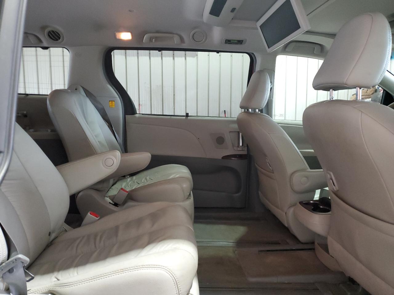2011 Toyota Sienna Xle VIN: 5TDDK3DC2BS019893 Lot: 62596665