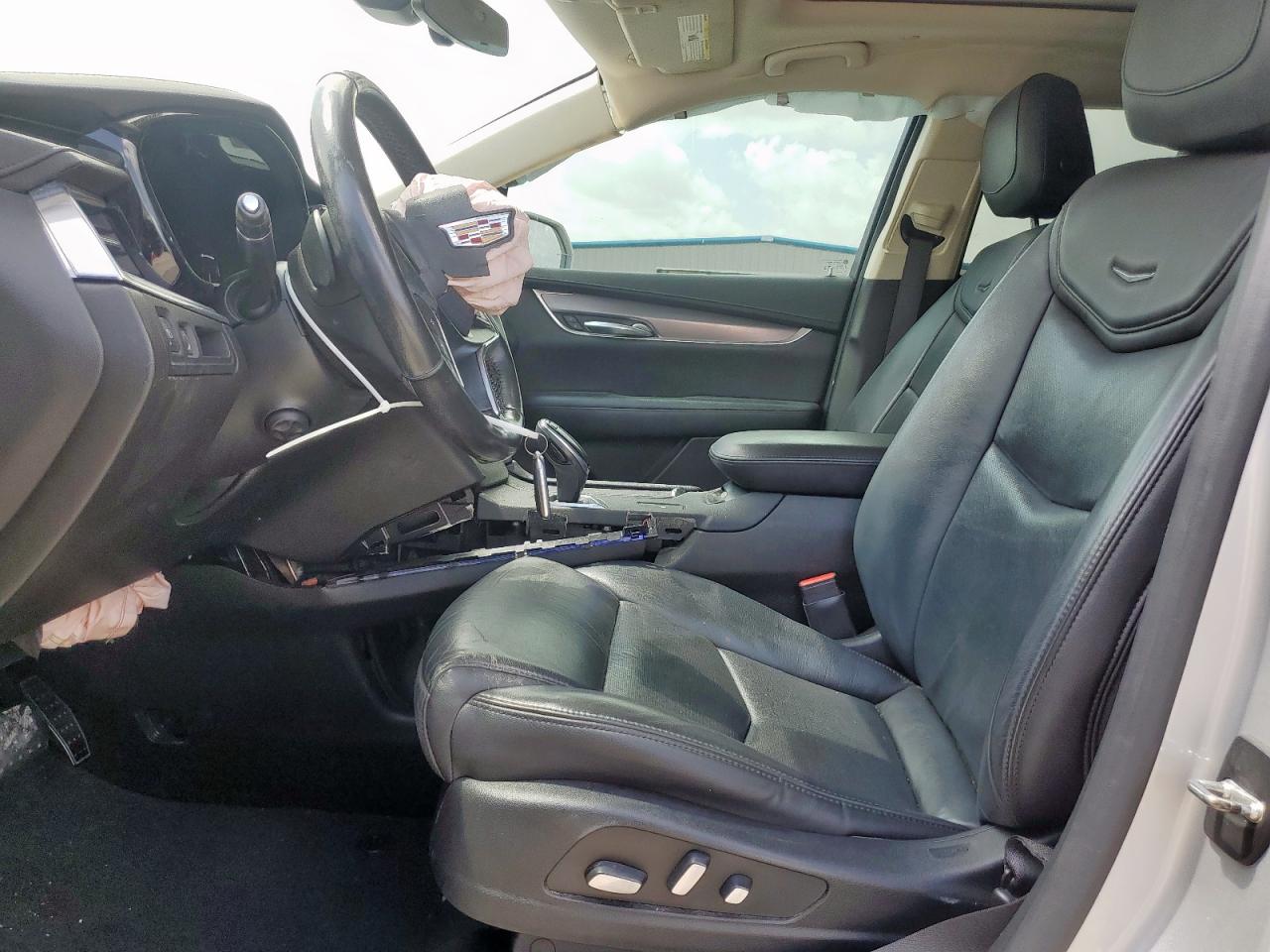 2019 Cadillac Xt5 Luxury VIN: 1GYKNCRS1KZ220868 Lot: 61182305