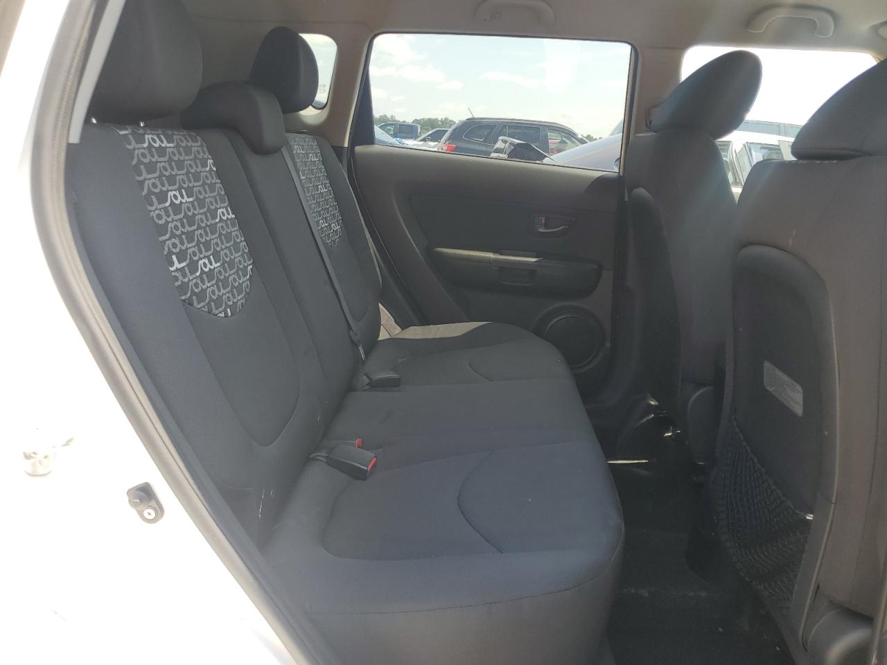 2011 Kia Soul + VIN: KNDJT2A20B7708816 Lot: 61721625