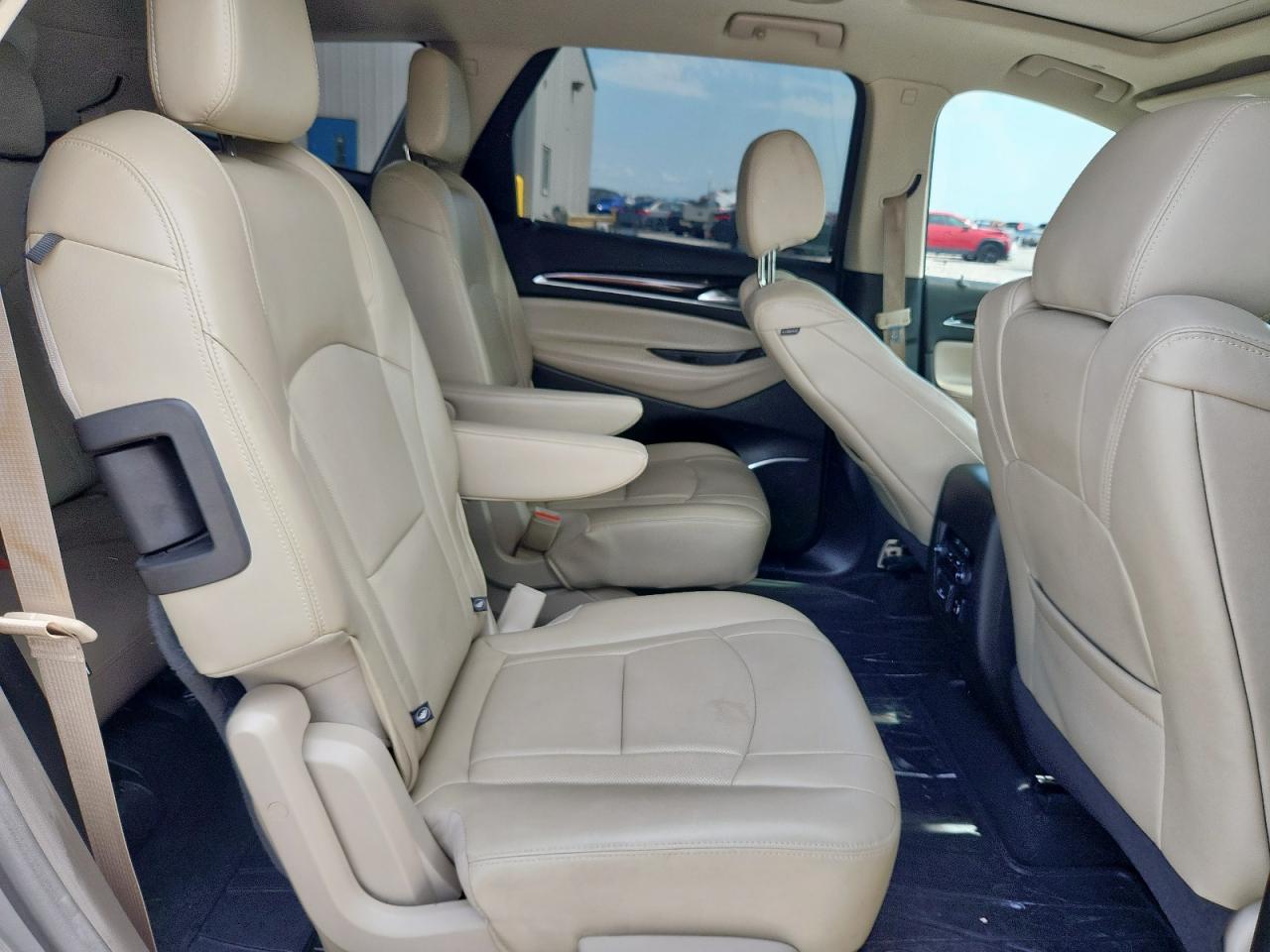 2018 Buick Enclave Essence VIN: 5GAERBKW7JJ133344 Lot: 60990755