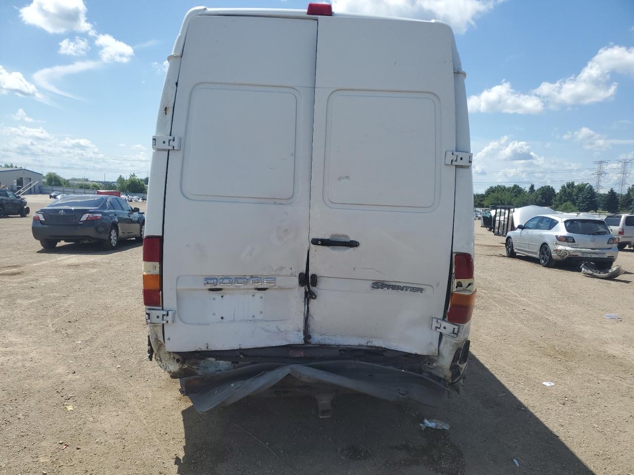 2005 Dodge Sprinter 2500 VIN: WD0PD644455841663 Lot: 62186265