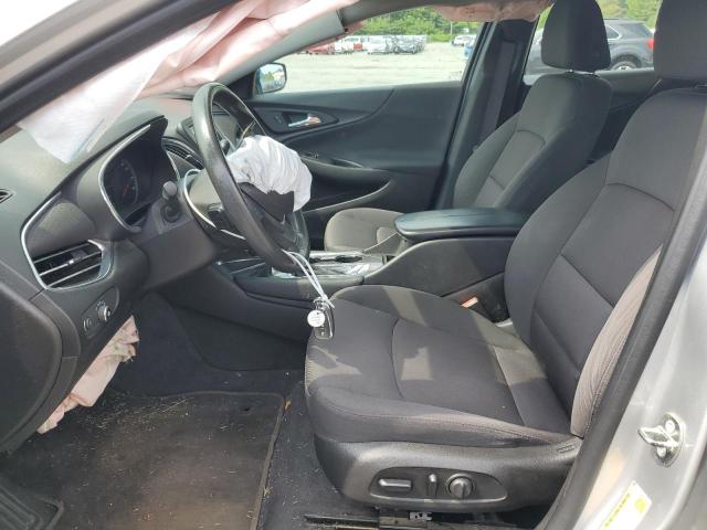  CHEVROLET MALIBU 2018 Srebrny