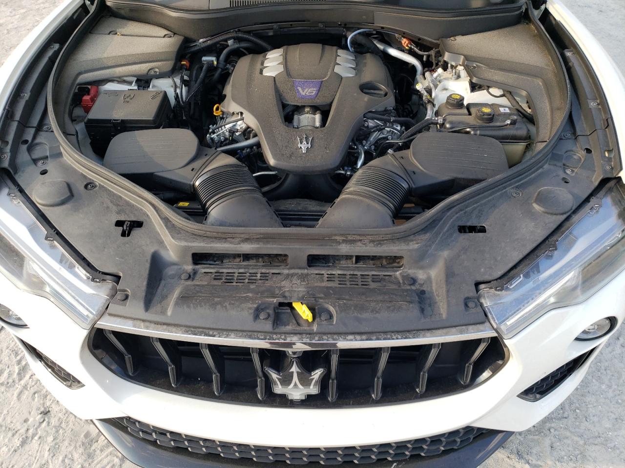 2022 Maserati Levante Modena VIN: ZN661YUM1NX406661 Lot: 62049185