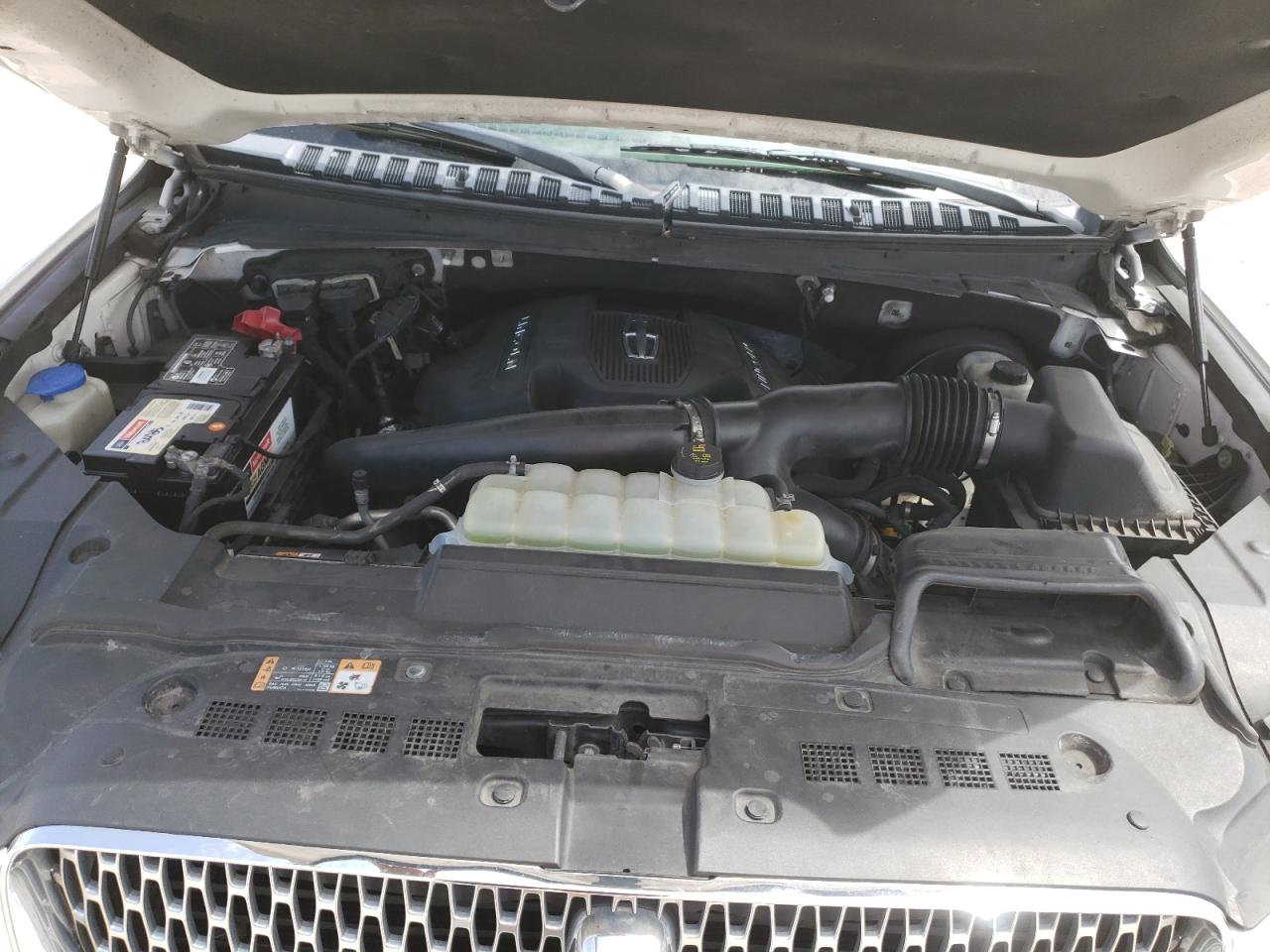 2019 Lincoln Navigator L Select VIN: 5LMJJ3HT2KEL09792 Lot: 62704405