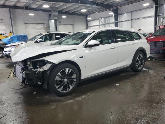 2018 Buick Regal Tourx Essence