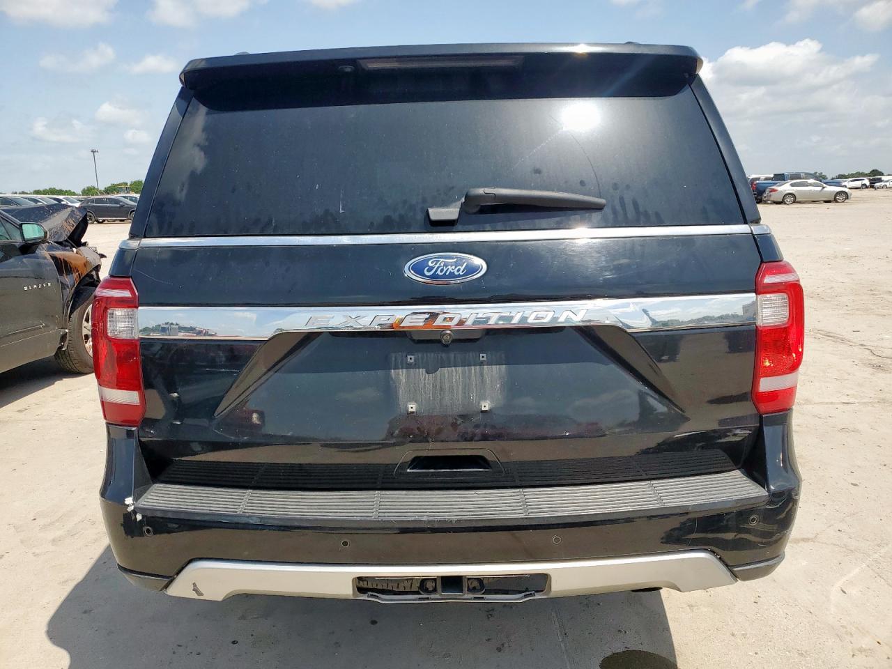 2018 Ford Expedition Xlt VIN: 1FMJU1HTXJEA29275 Lot: 60843905