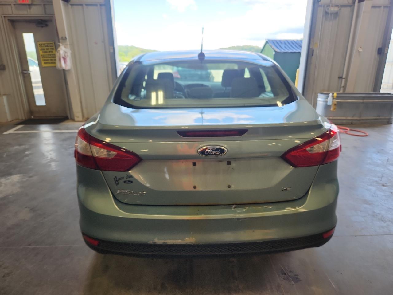 2012 Ford Focus Se VIN: 1FAHP3F21CL220569 Lot: 62416595