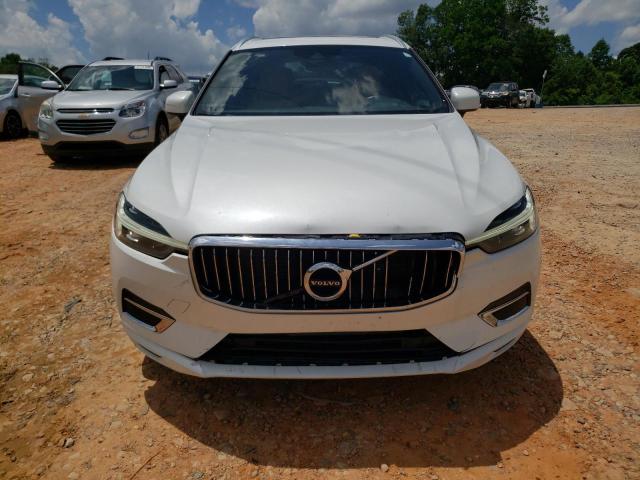  VOLVO XC60 2021 Белы