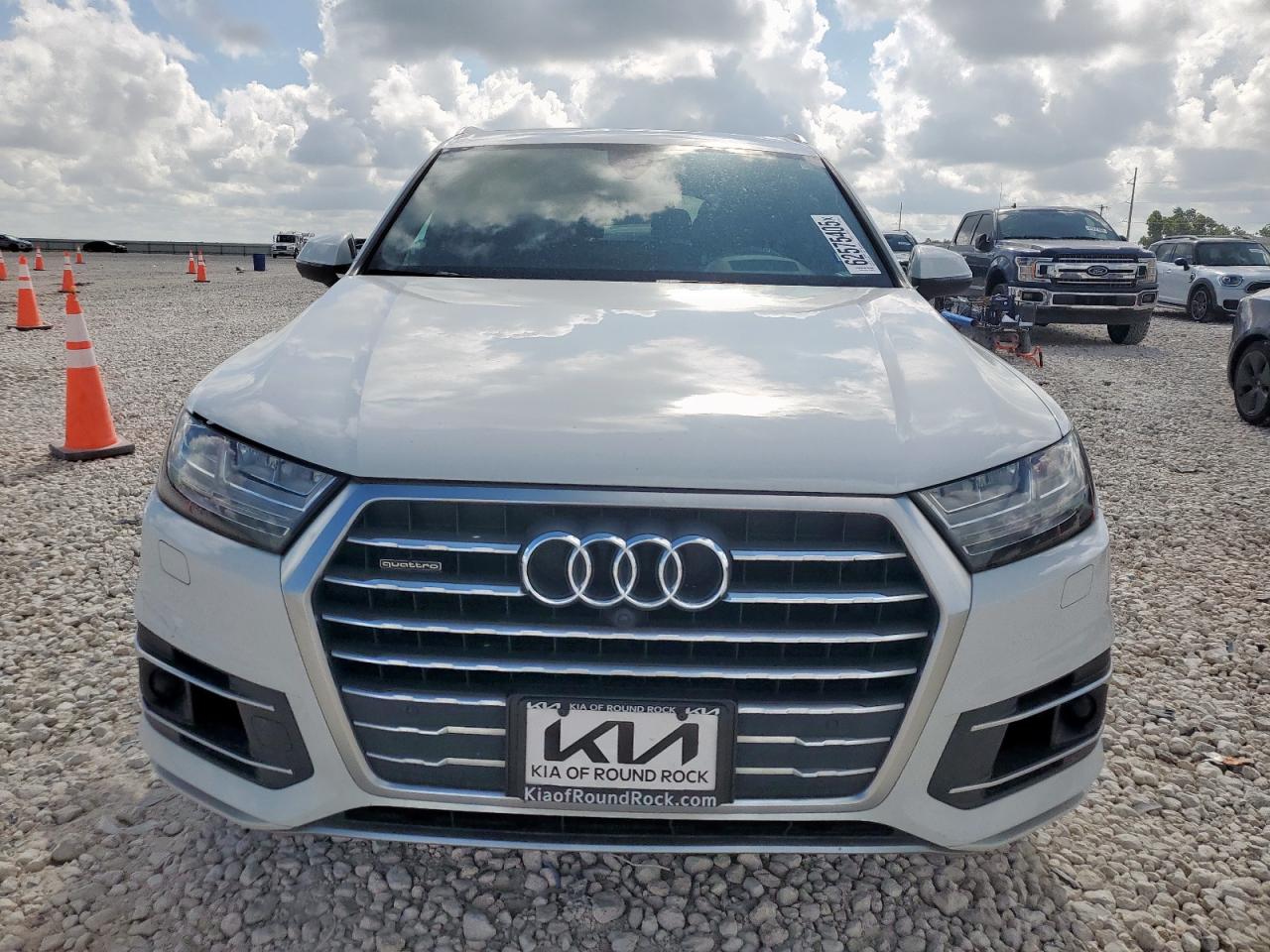 AUDI Q7 2018 VIN WA1VAAF74JD029082 zdjęcie 5