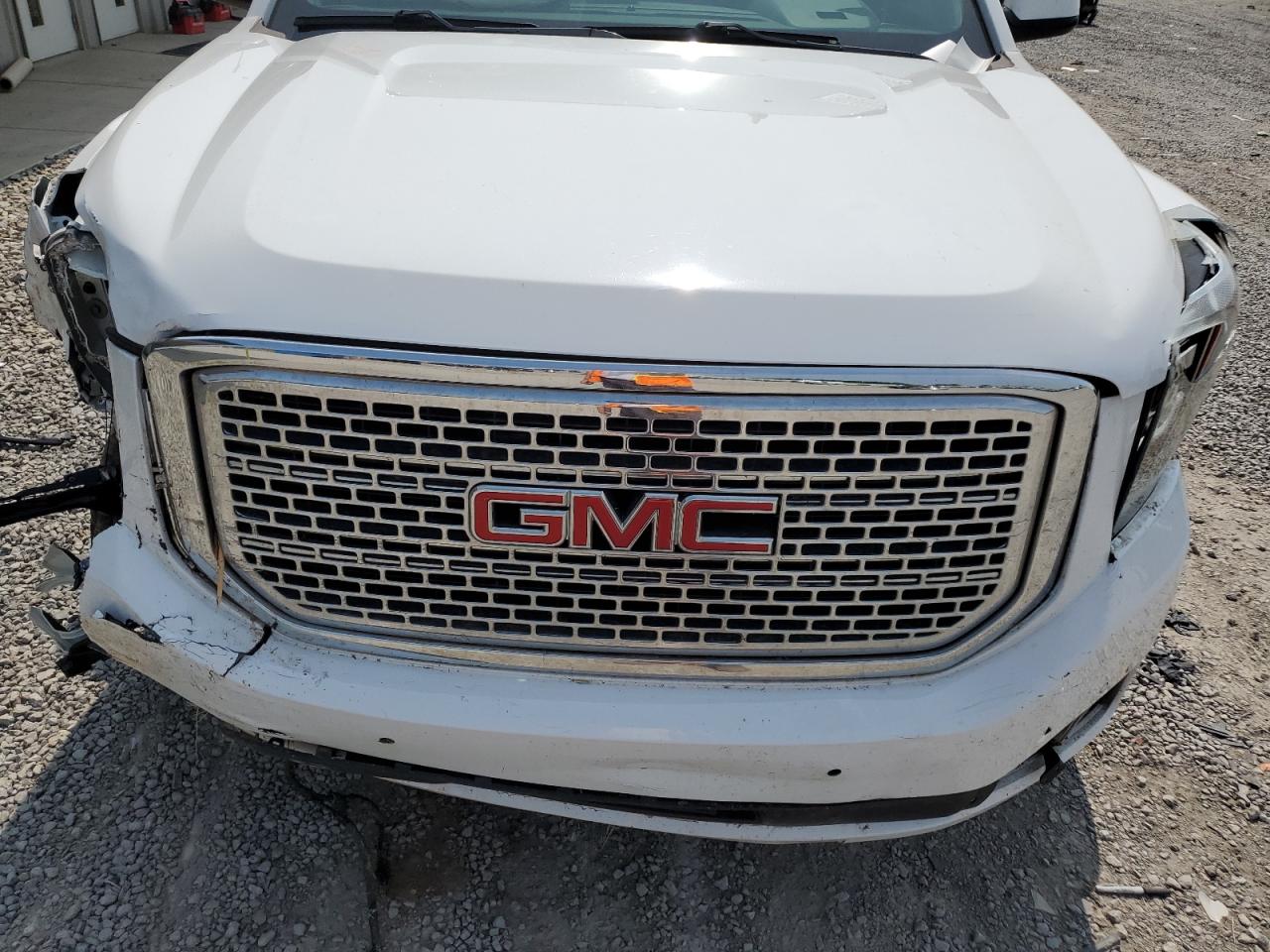 2017 GMC Yukon Xl K1500 Slt VIN: 1GKS2GKC9HR111063 Lot: 60599285