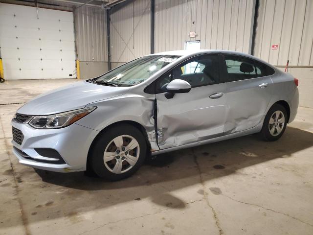  CHEVROLET CRUZE 2018 Srebrny